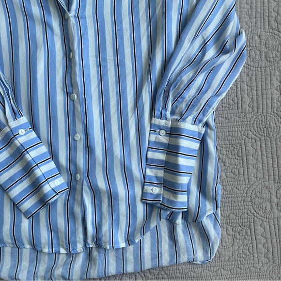MNG MANGO Striped print shirt. Pinstripe button down shirt. Perfect Condition XS - Picture 3 of 4